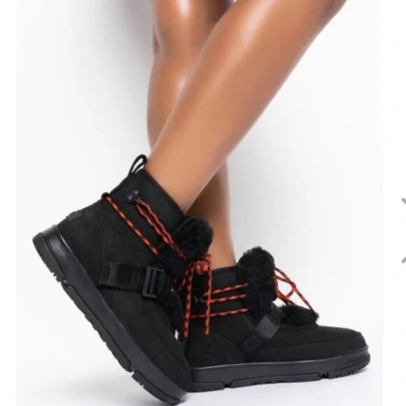 UGG Women's Black Classic Weather Hiker Ankle Short Boots Shoes Multi Size NEW - Picture 2 of 8